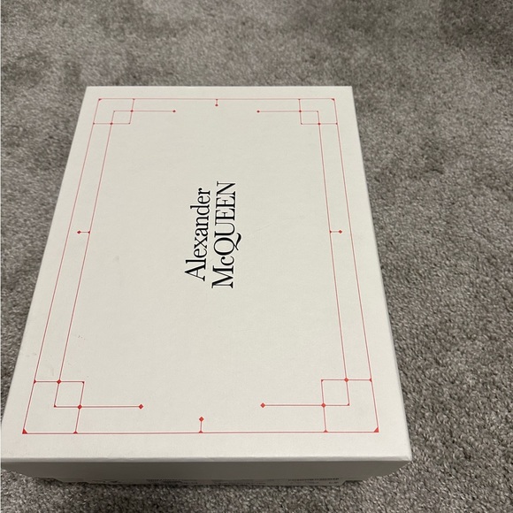 New Alexander McQueen - Picture 4 of 4